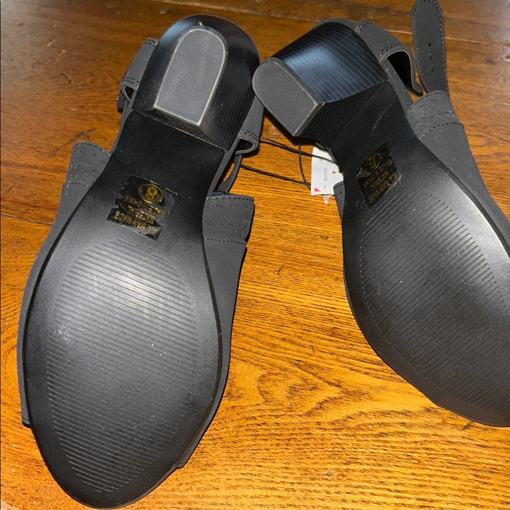 Black Peep-Toe Women’s Sandal Booties - Picture 6 of 6
